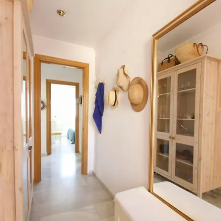 Apartment Centrally Located South Facing With Pool