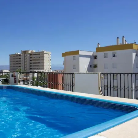 Apartment Centrally Located South Facing With Pool