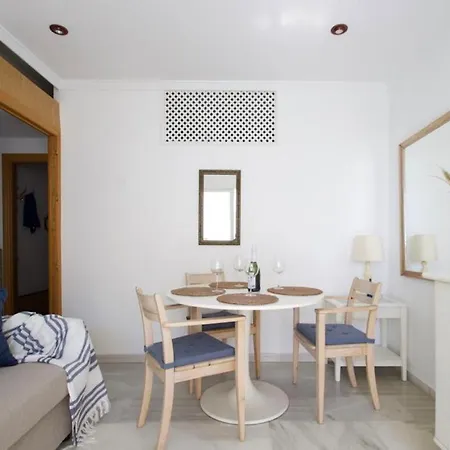 Centrally Located South Facing With Pool