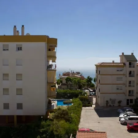 Centrally Located South Facing With Pool * Torremolinos